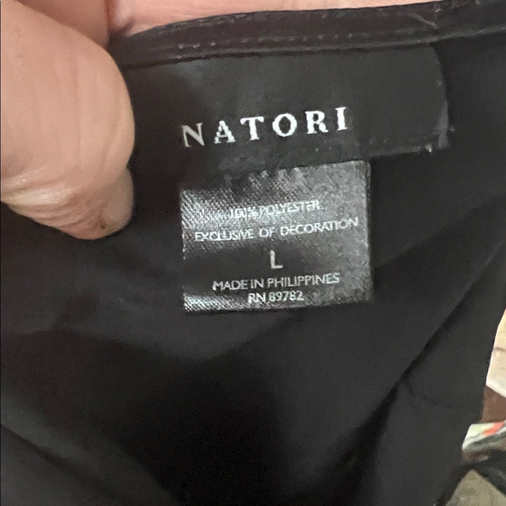 Natori Black Silky camisole L - Picture 2 of 2